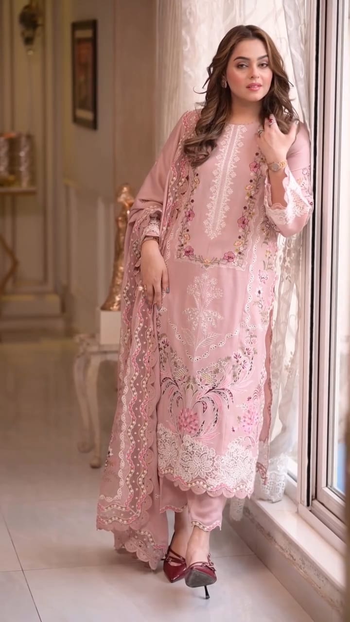 Aneela’s Peach Luxury Lawn Collection Replica